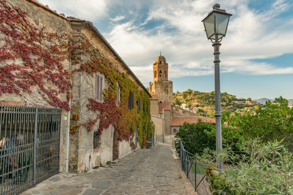 panorama borgo castiglione della pescaia